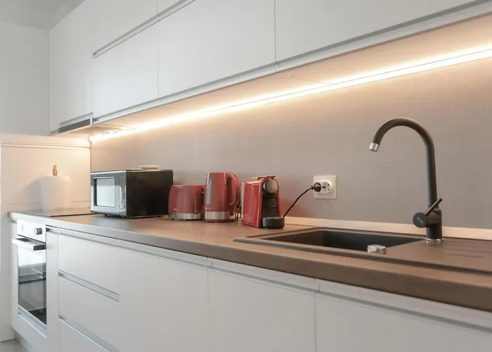 B&v 55 Qualis - Luxury Mountain Escape